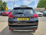 2019 Peugeot 2008 thumbnail 9