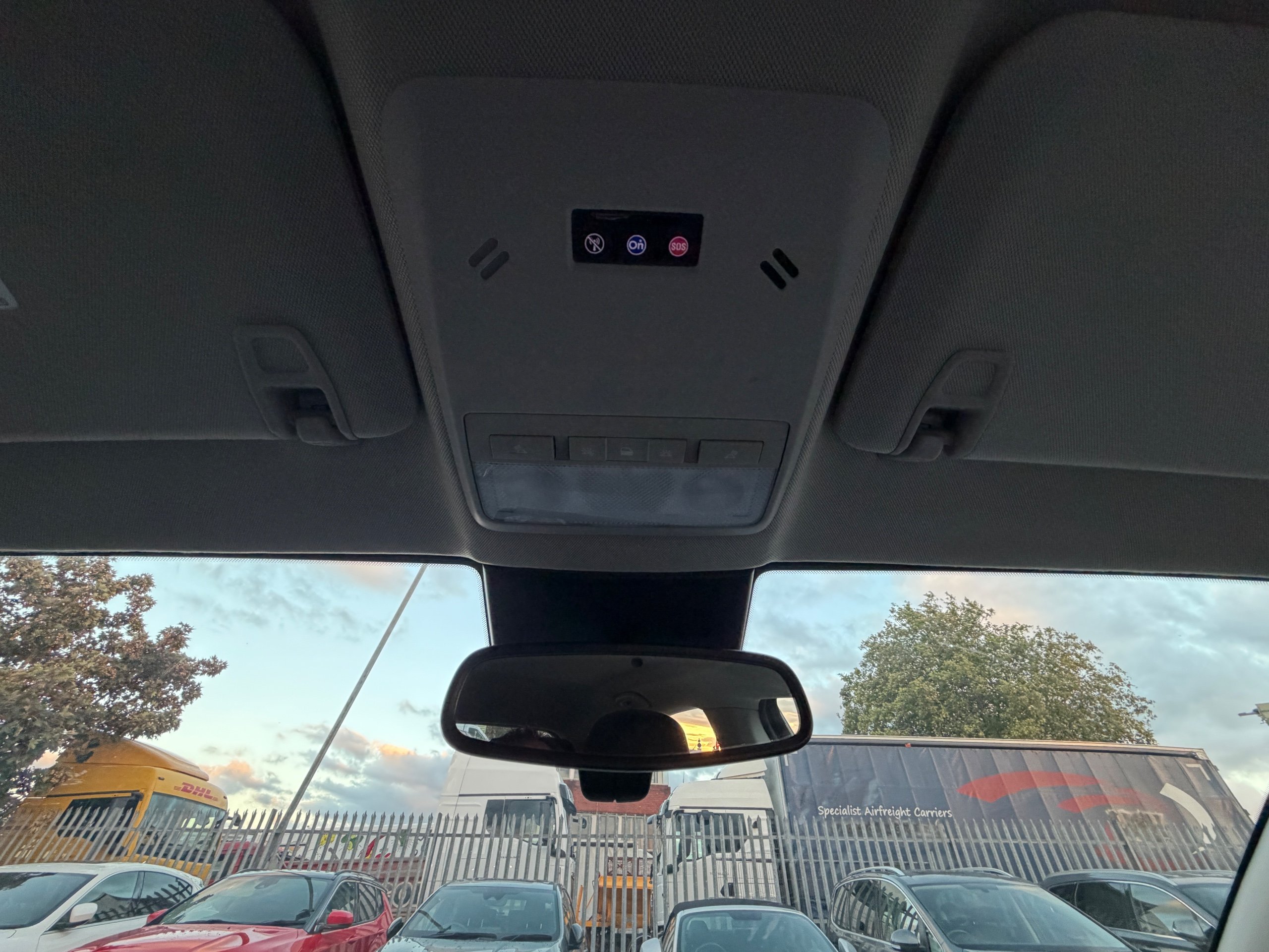 2017 Vauxhall Mokka X thumbnail 32