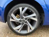 2016 Renault Megane thumbnail 16