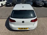 2018 Volkswagen Golf thumbnail 12