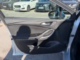 2016 Vauxhall Astra thumbnail 32
