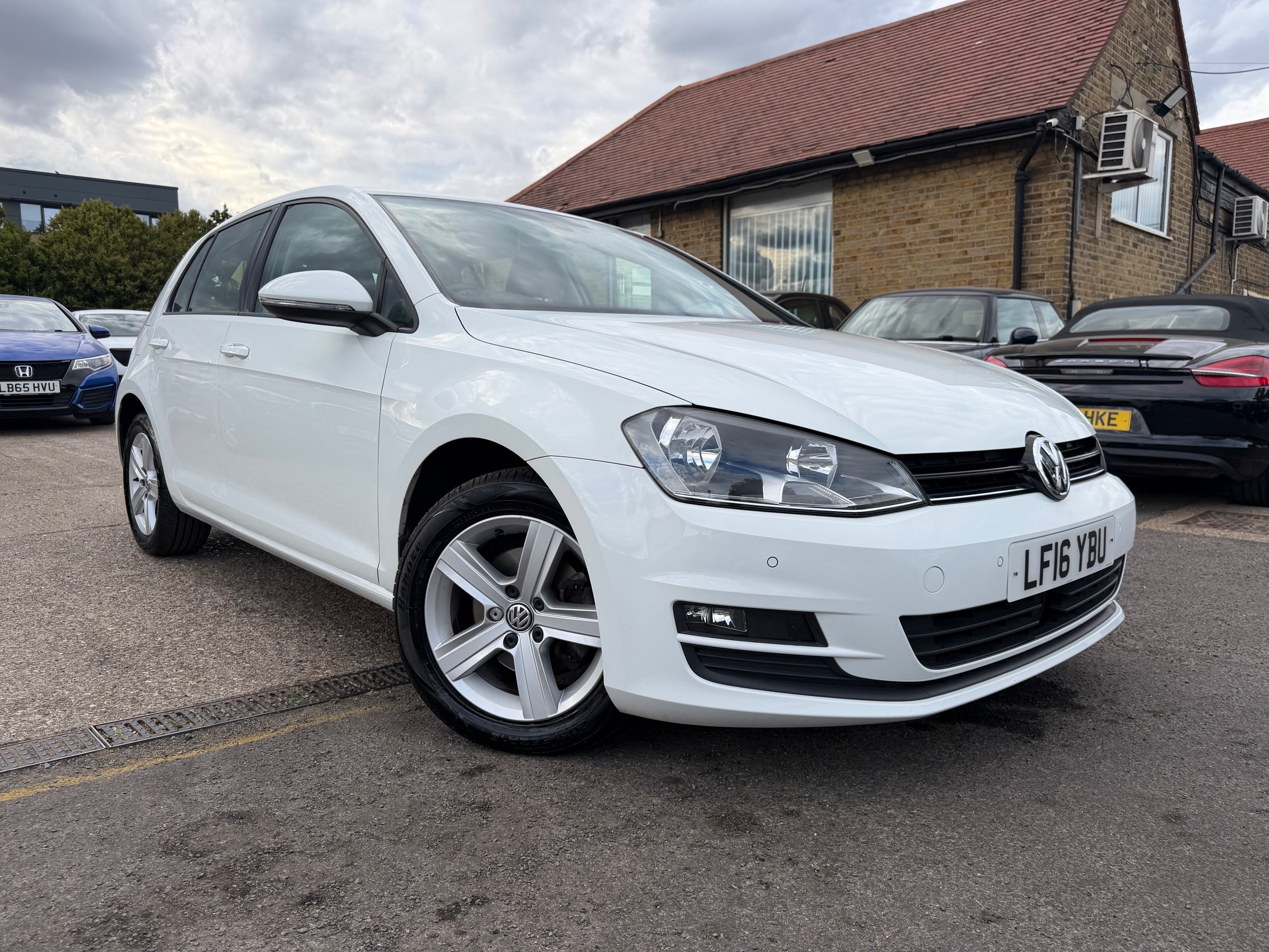 Volkswagen Golf