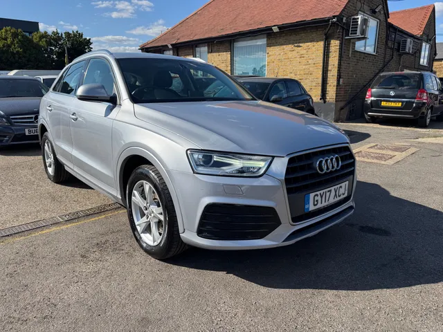 2017 Audi Q3 — photo 2