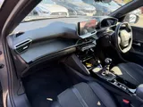 2020 Peugeot 2008 thumbnail 33
