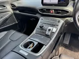 2021 Hyundai Santa Fe thumbnail 19