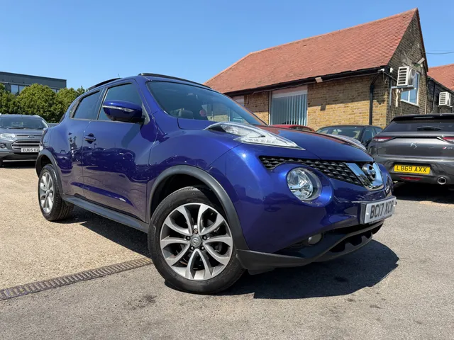 2017 Nissan Juke — photo 2