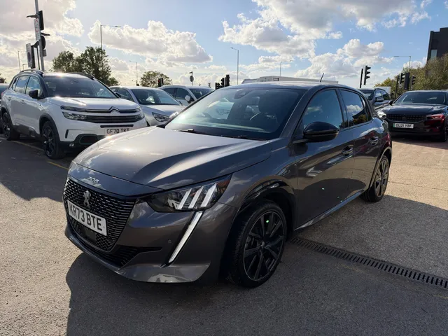 2023 Peugeot 208 — photo 2