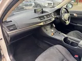 2016 Lexus CT thumbnail 15