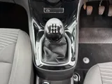 2015 Ford Fiesta thumbnail 27