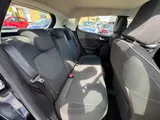 2017 Ford Fiesta thumbnail 32