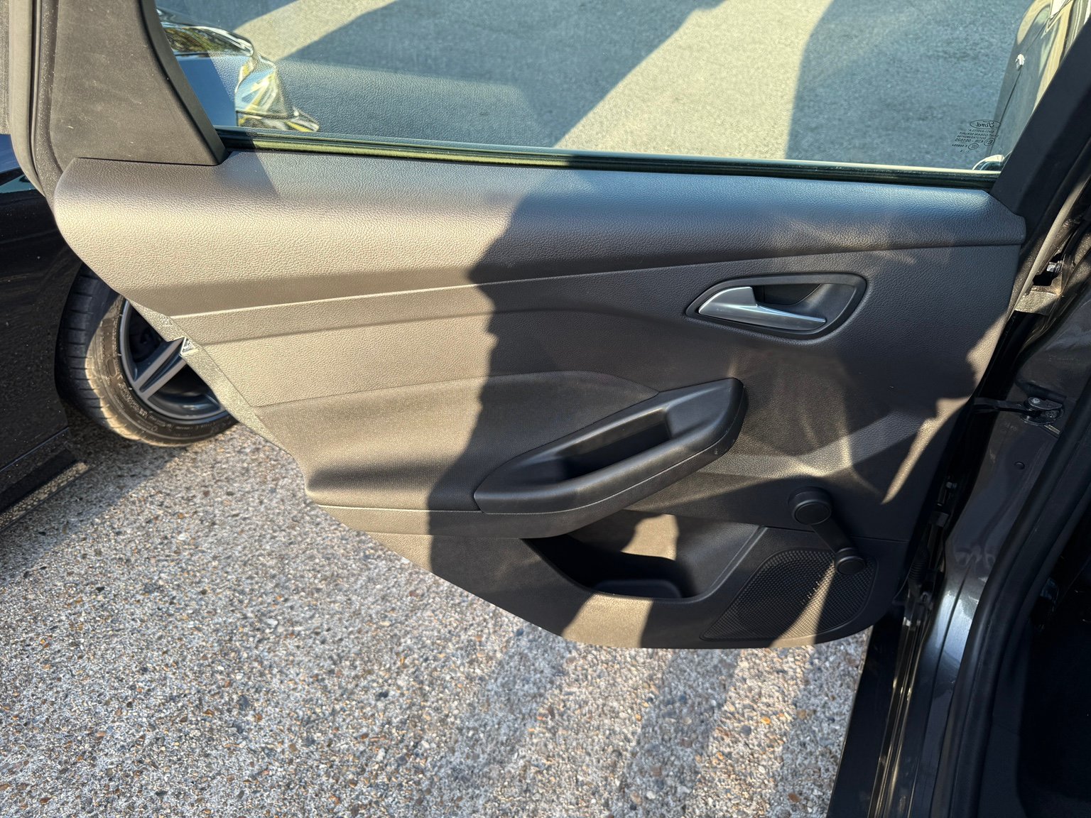2016 Ford Focus thumbnail 48