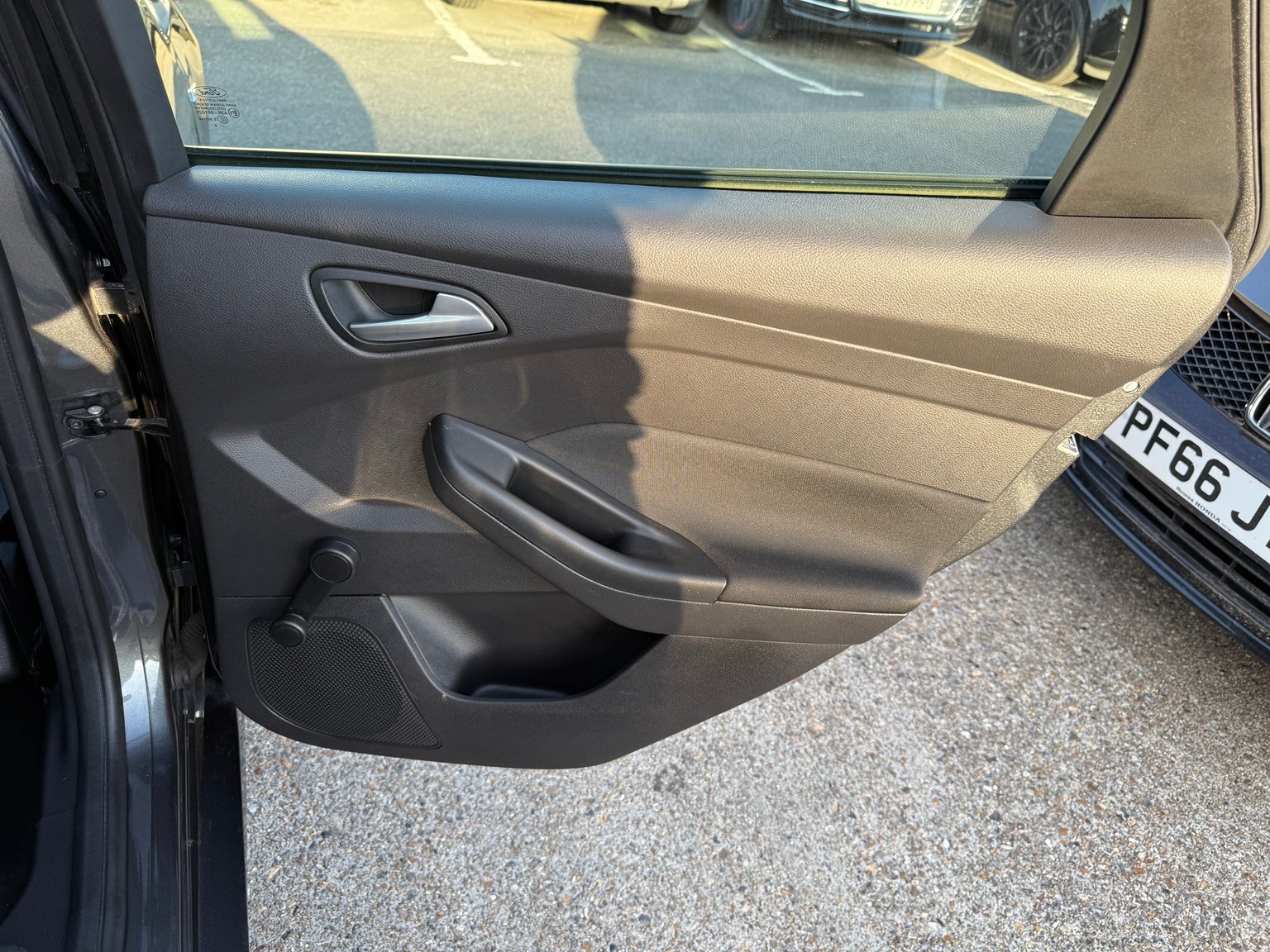 2016 Ford Focus thumbnail 49
