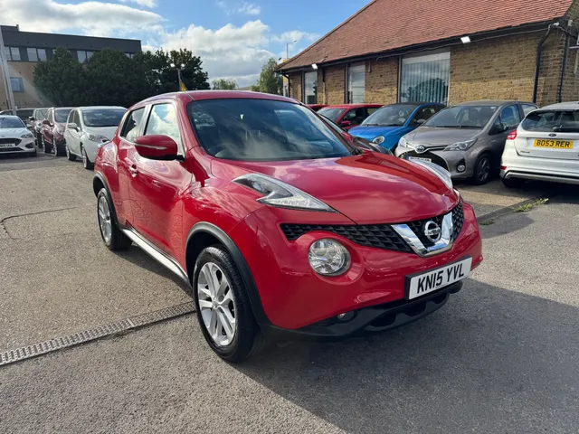 2015 Nissan Juke — photo 2