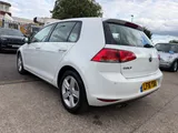 2016 Volkswagen Golf thumbnail 10