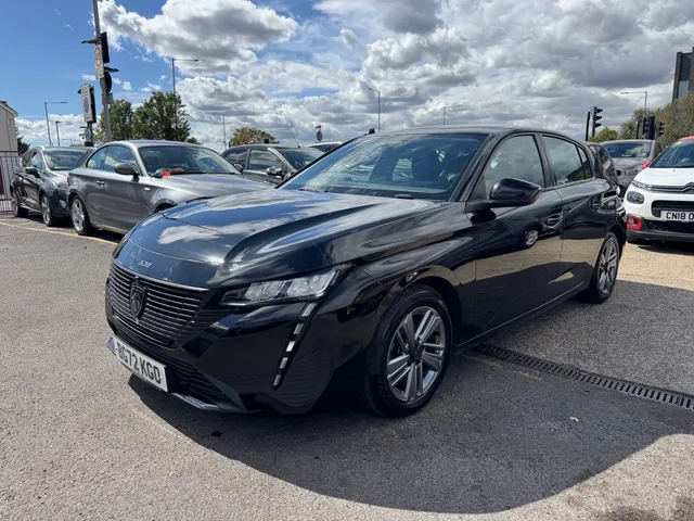 2022 Peugeot 308 — photo 2