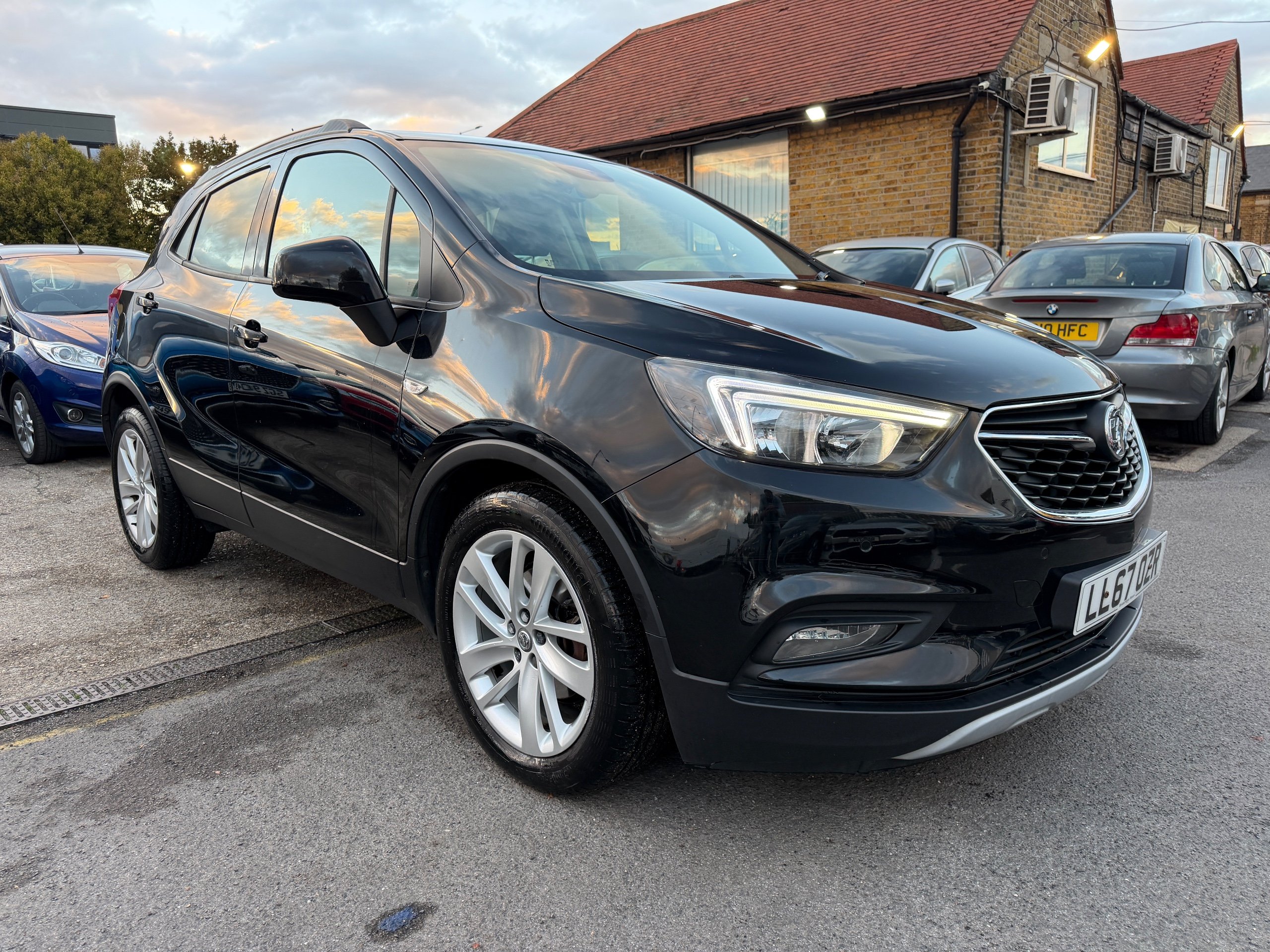 2017 Vauxhall Mokka X — photo 2