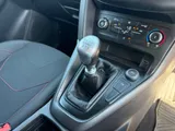2018 Ford Focus thumbnail 32