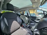 2019 Peugeot 2008 thumbnail 34