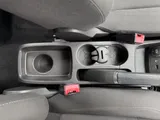 2015 Ford Fiesta thumbnail 29