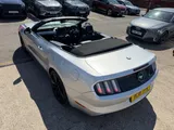 2018 Ford Mustang thumbnail 20