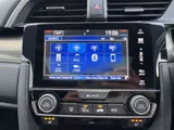 2017 Honda Civic thumbnail 38