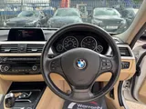 2015 BMW 3 Series thumbnail 25