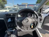 2018 Volkswagen Golf thumbnail 18