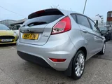 2015 Ford Fiesta thumbnail 15