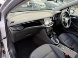 2019 Vauxhall Astra thumbnail 40