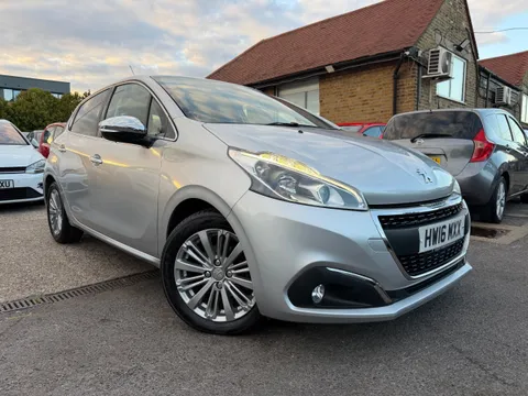 Used 2016 Peugeot 208 Allure S/s Auto for sale on Motoring Today