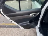 2016 Lexus CT thumbnail 32