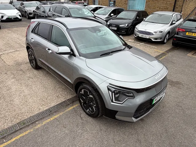 2023 KIA Niro — photo 3