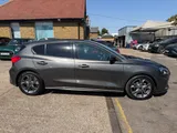 2019 Ford Focus thumbnail 8