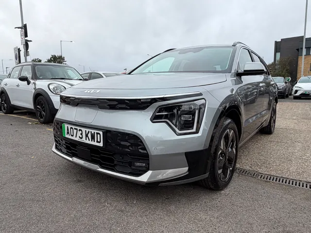 2023 KIA Niro — photo 4