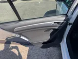 2018 Volkswagen Golf thumbnail 35