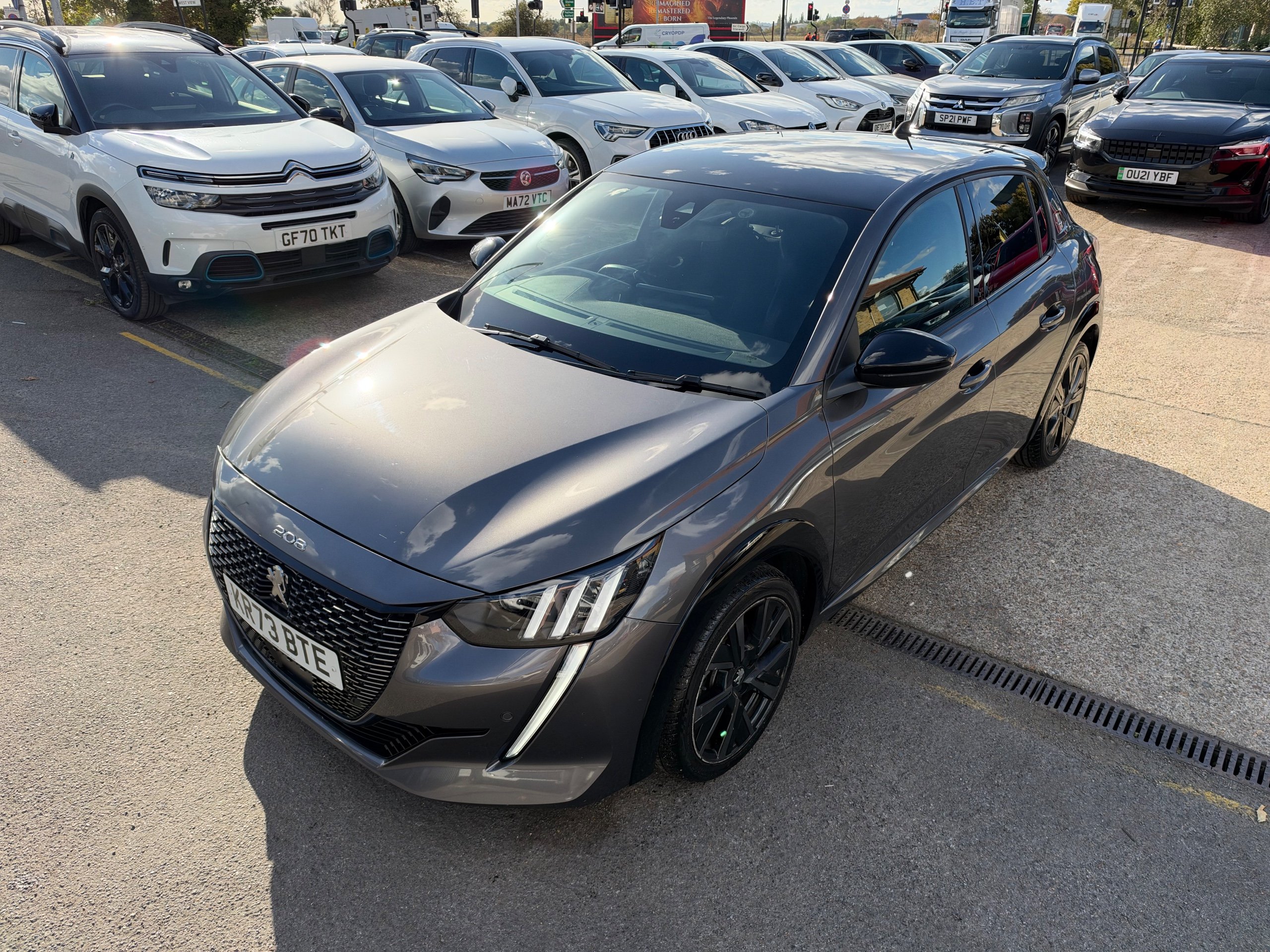 Peugeot 208