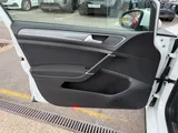 2019 Volkswagen Golf thumbnail 43