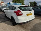 2013 Ford Focus thumbnail 9