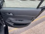 2018 Peugeot 308 thumbnail 26