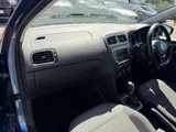 2015 Volkswagen Polo thumbnail 39