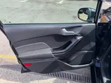 2017 Ford Fiesta thumbnail 37
