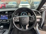 2017 Honda Civic thumbnail 28