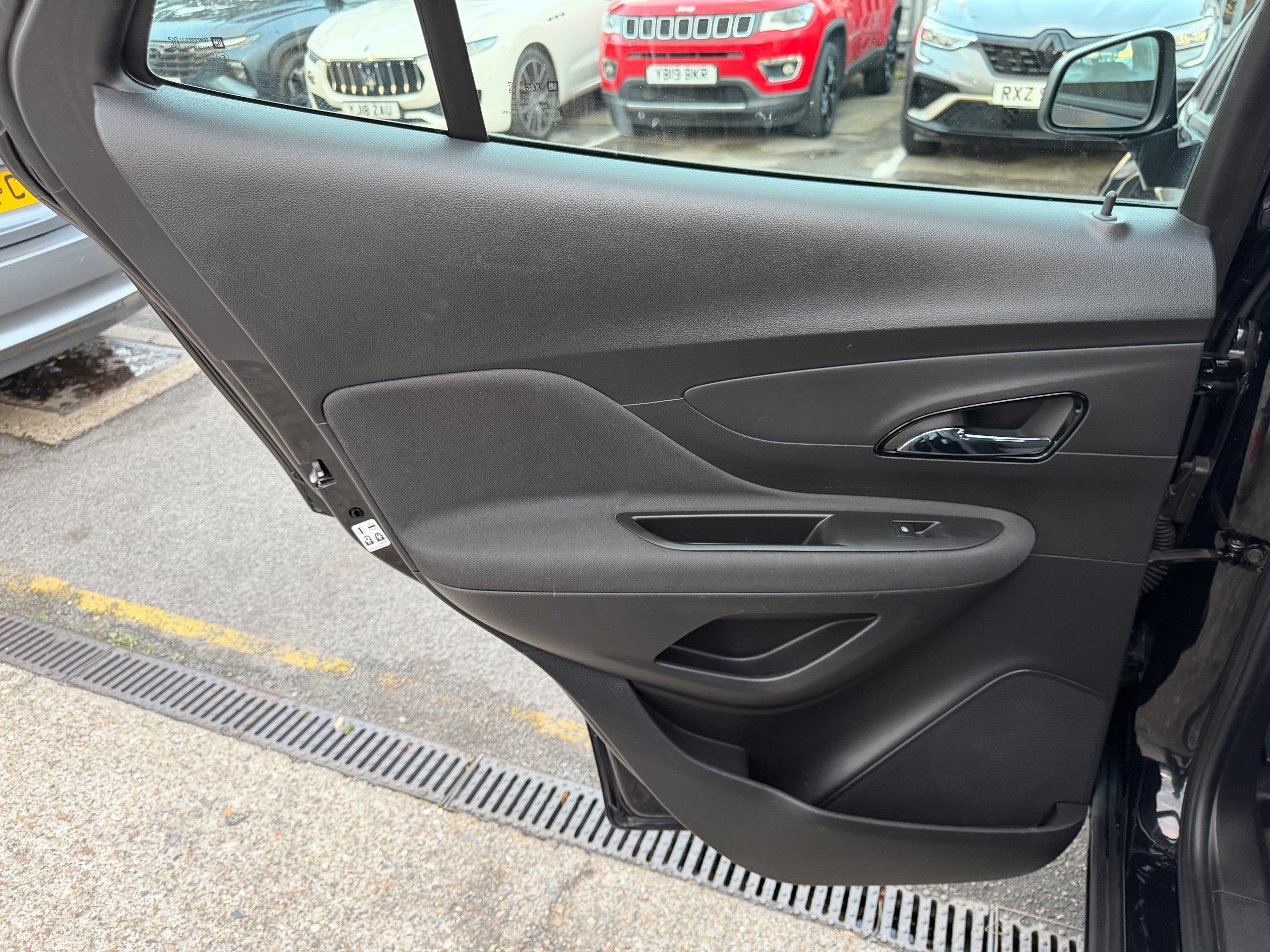 2017 Vauxhall Mokka X thumbnail 43