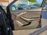 2017 Ford Focus thumbnail 25