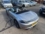 2019 Porsche 718 thumbnail 11