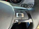 2015 Volkswagen Polo thumbnail 24