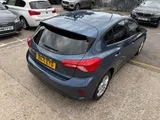 2021 Ford Focus thumbnail 9