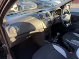 2014 Dacia Sandero thumbnail 31