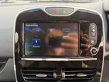 2015 Renault Clio thumbnail 26