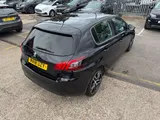 2018 Peugeot 308 thumbnail 8